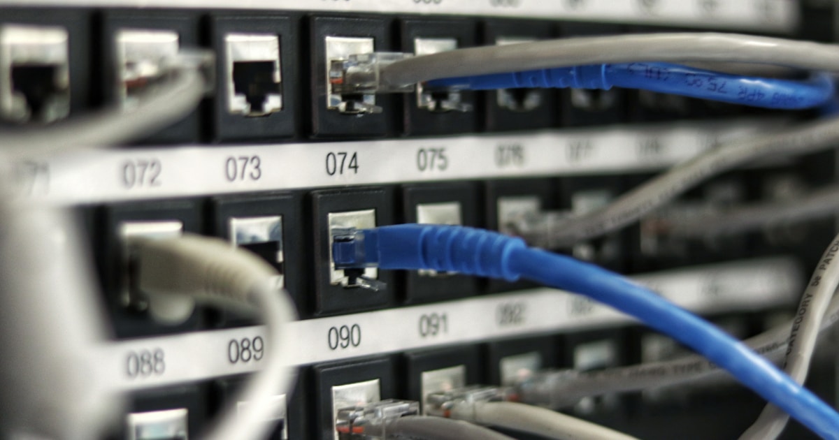Single-Mode vs Multimode Fiber: A Field Tech's Guide